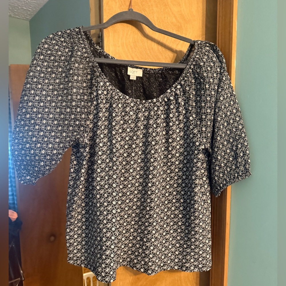 NWT Loft Peasant Top L